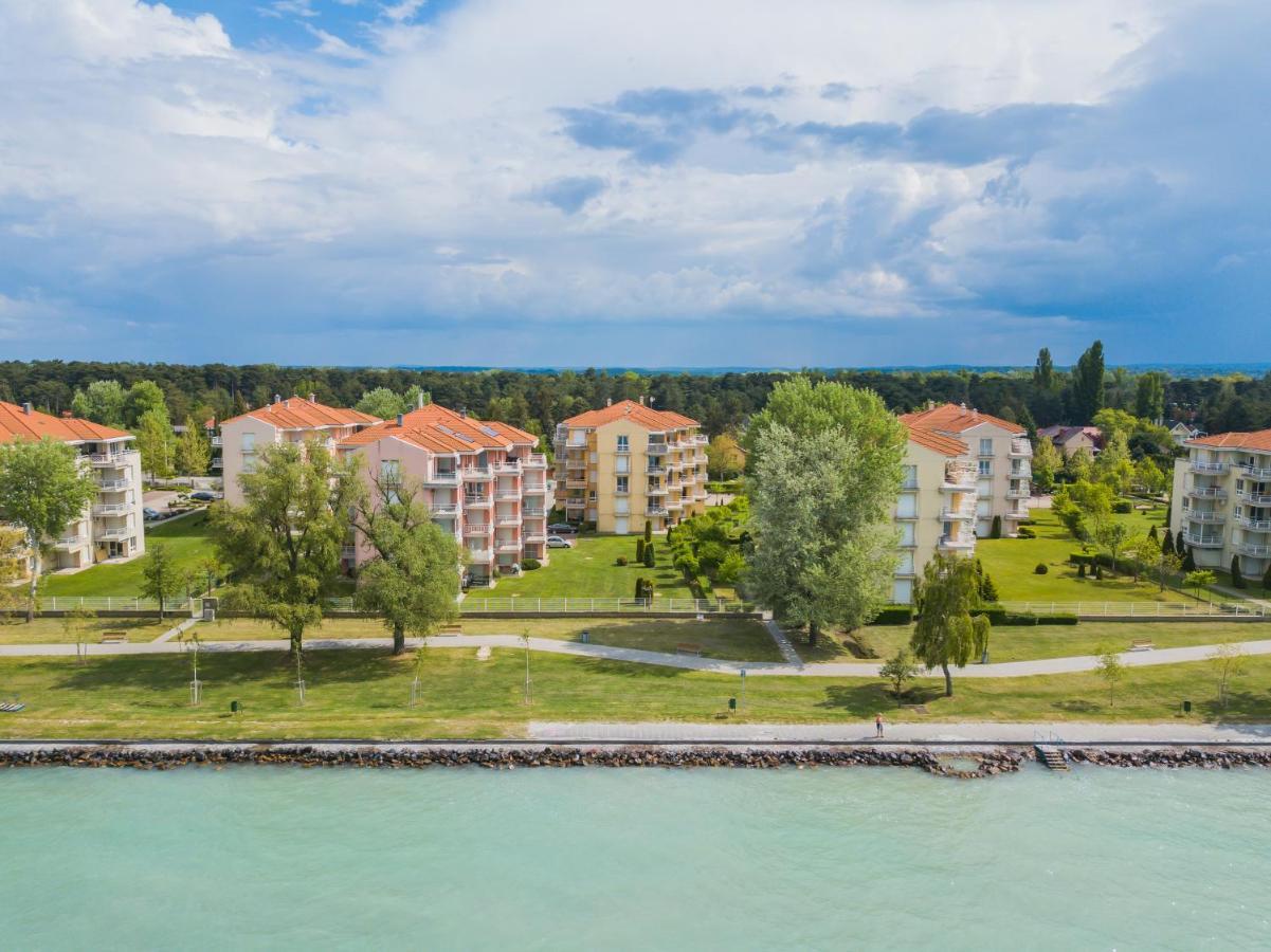 Myflat Golden Coast Panorama Apartment Siófok Exterior foto