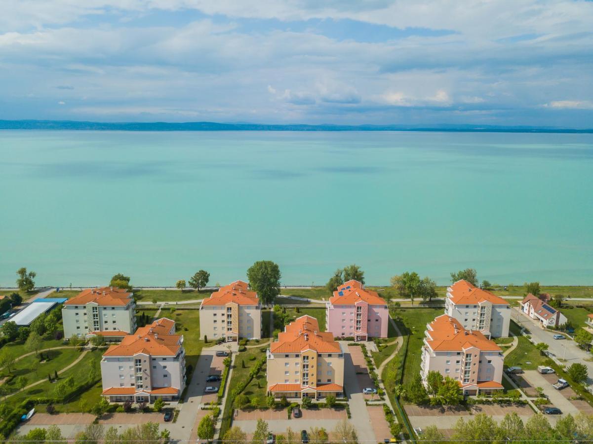 Myflat Golden Coast Panorama Apartment Siófok Exterior foto